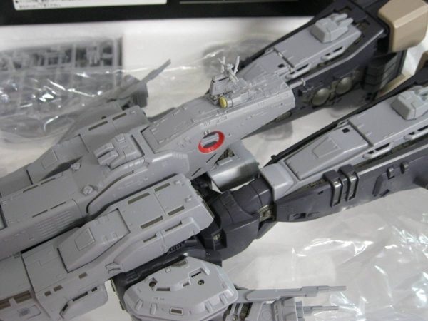 お買取り成立】やまと 完全変形 1/3000 SDF-1 マクロス 艦 超時空要塞