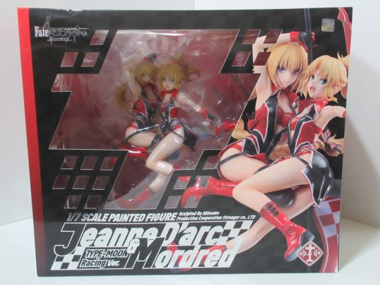 新品未開封Fateジャンヌ・ダルク＆モードレッド TYPE-MOONRacing